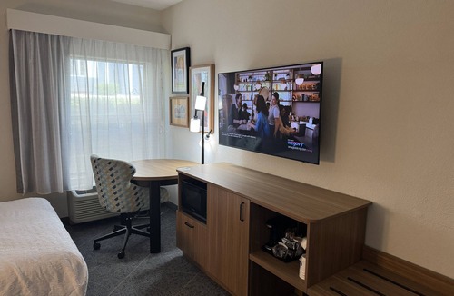 Ontario Hotel | Hampton Inn Mansfield/Ontario