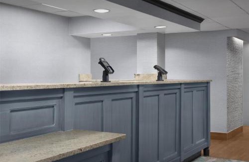 Green Tree Hotel | Hampton Inn Pittsburgh Greentree