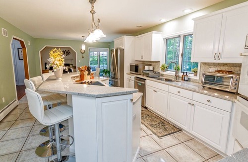 Stroudsburg House | Hemlock Manor-Pool/Sauna/Hot Tub