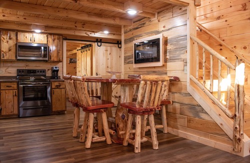 Elizaville Cabin | Hickory Ridge Cabin | 3 Bed, 2 Bath