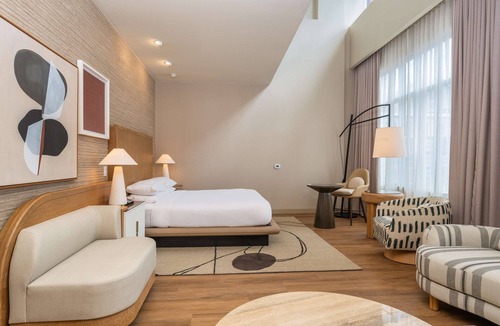 Pacific Terrace Hotel | Hilton San Diego Gaslamp Quarter