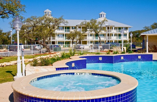 Canyon Lake Hotel | Holiday Inn Club Vacations Hill Country Resort Canyon LK by IHG