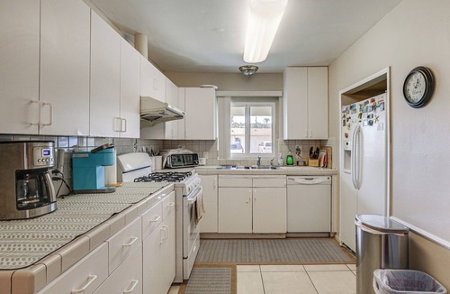 La Presa House | Home in San Diego Area w/Outdoor Entertainment!