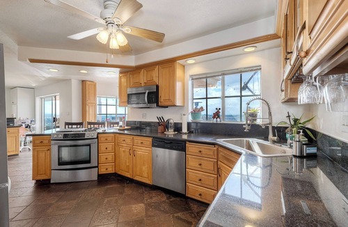 La Presa House | Home in the Sky! Relax in 4br/2ba Home with Amazing Panoramic SD views.