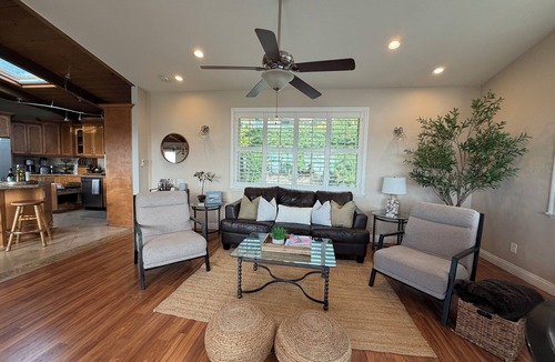 Del Mar Heights House | Ideal Location~Amazing Ocean & Sunset Views~Outdoor Living Spaces~Chef’s Kitchen
