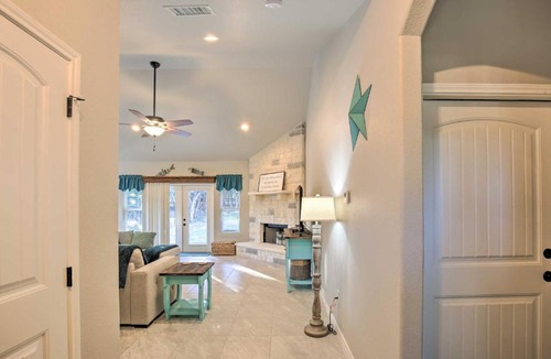 Canyon Lake House | Idyllic Canyon Lake Home with Marina Nearby!