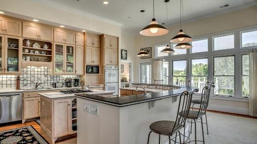 Debordieu Colony Villa | Incredible Beachfront Villa with Stunning Sights in Georgetown, South Carolina