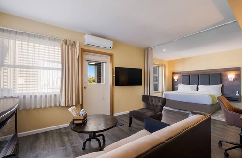 Northwest Everett Hotel | Inn at Port Gardner-Everett Waterfront, an Ascend Collection Hotel