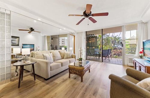 Maalaea Apartment | Island Sands 105