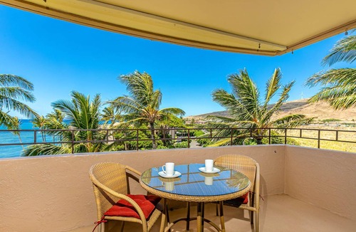 Maalaea Hotel | Island Sands by Coldwell Banker Island Vacations