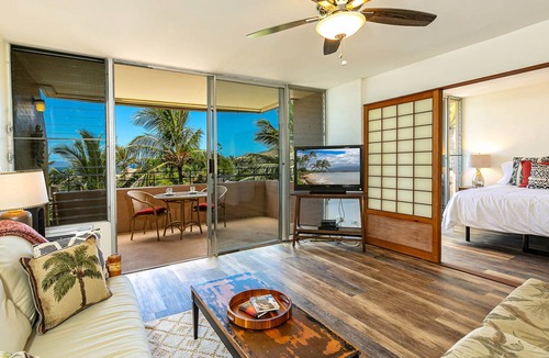 Maalaea Hotel | Island Sands by Coldwell Banker Island Vacations