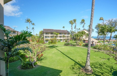 Wailua Apartment | Islander on the Beach 242 Oceanview Studio