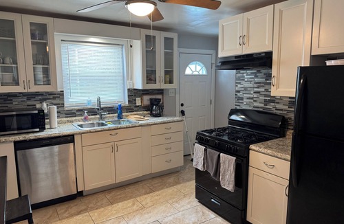 Penn Hills House | JoyHouse Spacious 4-bedroom house in terrific Pittsburgh PA.