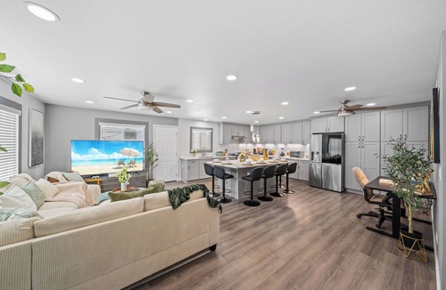 Mira Mesa House | King Bed, Gated Yard, Parking, Ranch, 4BR/3Bth