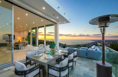 Hidden Valley House | La Jolla Luxury Retreat - Ocean Views Pool & Spa