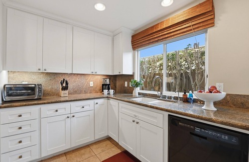 Village of La Jolla House | La Jolla Mar | 3BR Villa w/Ocean Views in Village