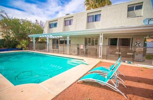 Winchester House | Lagoon Paradise Las Vegas 4 Bd with Pool!