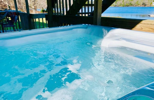 Union Dale House | Lakefront Lodge 4 miles from Elk Mountain, Hot Tub, Fire Pit, Fishing, Sleeps 20