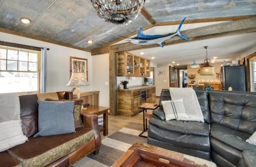 Nevis House | Lakefront Nevis Cabin Escape w/Hot Tub!