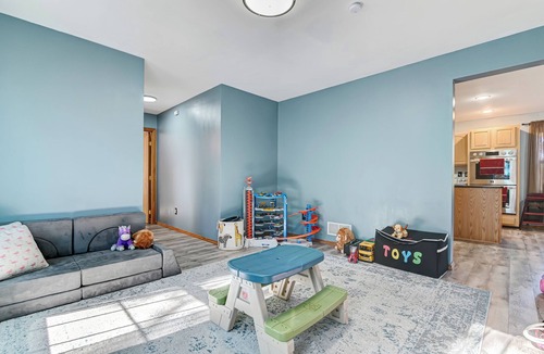 East Stroudsburg House | Lakefront offers a hot tub, sauna, fireplace, ping-pong, pool, swimming, kayaks.