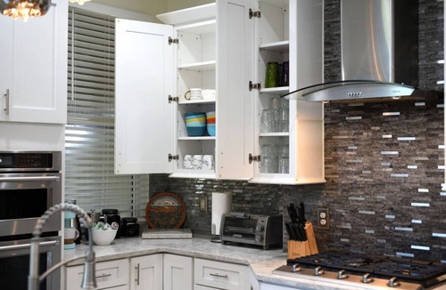 Manchester House | Large and Luxe. Near Stadiums, Casino, Museums. Park For Free & Walk! Hot Tub