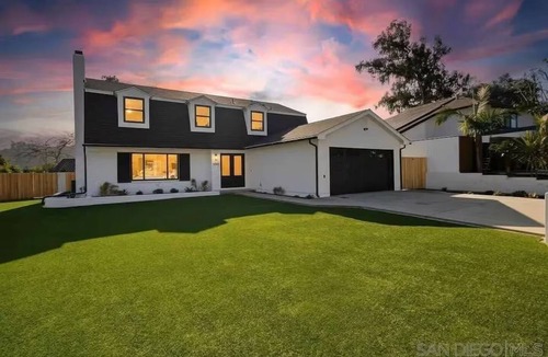 University City House | Large Group Wellness Retreat w Spa & Gym
