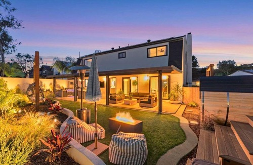 University City House | Large Group Wellness Retreat w Spa Sauna & Plunge