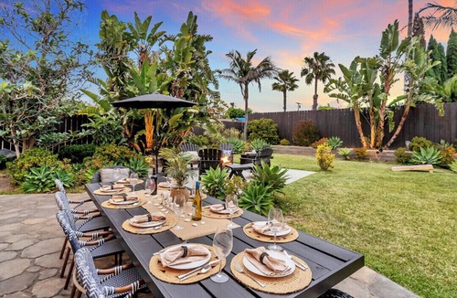 Linda Vista House | Large Open Plan Private Resort Home 10min to Beaches/Downtown 4BR/3Bth 2600SF
