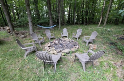 Somerset Ski Chalet | Laurel Highlands Getaway Chalet - Fire Pit, Game Room, Near Lake & Ski Resorts