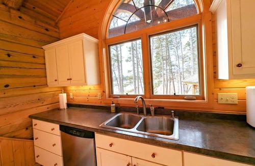 Park Rapids Apartment | Loft Guest House w/Private Dock & River Views