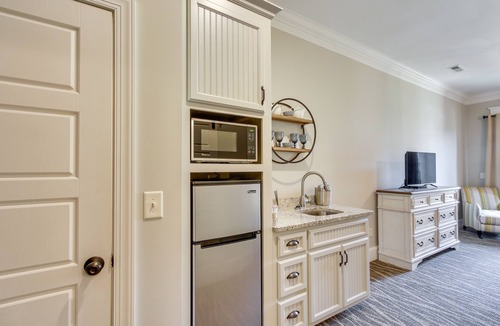 Lawrence County Apartment | Loretto Vacation Rental w/Community Resort Perks