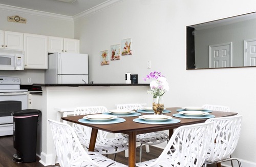 Indian Wells House | Lucaya Village Resort close to parks