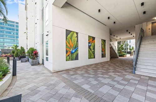 Kearny Mesa Apartment | Luxe Retreat: Pool, Spa, Gym, Gameroom, & Parking