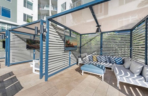 Kearny Mesa Apartment | Luxe Retreat: Pool, Spa, Gym, Gameroom, & Parking