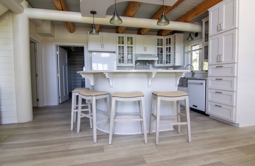 Moose Lake House | Luxurious Lakefront Log Home with Entertainment Building on Moosehead Lake