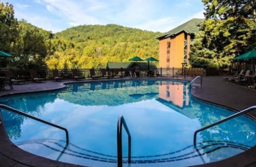 Gatlinburg Villa | Luxury 3, 4, 7 Night stay in a 2 Bedroom suite at Westgate Smoky Mountain Resort