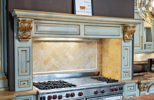 Logan Square House | Luxury 5BD Home: Sauna, Hot Tub, Rooftop, Game Rm