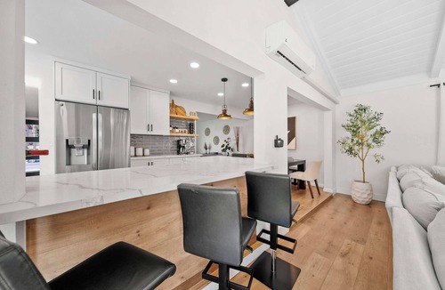 Allied Gardens House | Luxury 5BR SD Escape Pool, Hot Tub, Gym and Game Room