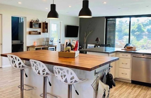 North Clairemont House | LUXURY Designer Home w/INCREDIBLE VIEWS biz ready
