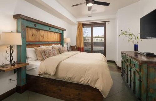 Moab Apartment | Luxury Downtown Rental (Hot Tub/Pet Friendly) - La Dolce Vita Villas #11