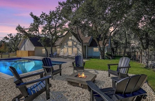 Dripping Springs House | Luxury Dripping Springs Home-Pool&Hot-Tub Firepit!