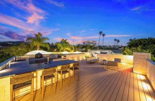 Village of La Jolla House | Luxury La Jolla Retreat, 4BR, Walk to Beach, Restaurants, Cove
