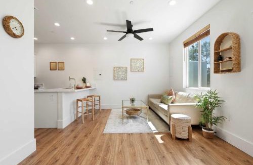 Country Club Apartment | Luxury Oasis Compound with Hot Tub with 3 Homes