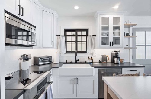 Mission Beach House | Luxury oceanfront fourplex with roof deck, sleeps 22