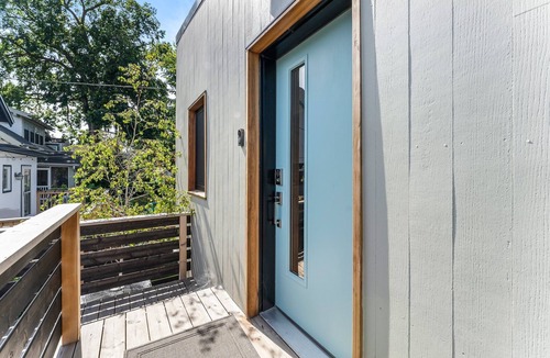 Southwest Minneapolis Apartment | Lynnhurst Perch