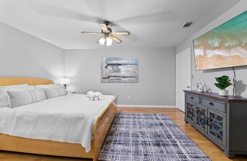 Serra Mesa House | Massive 5BR Resort Style Retreat with Heated Pool!