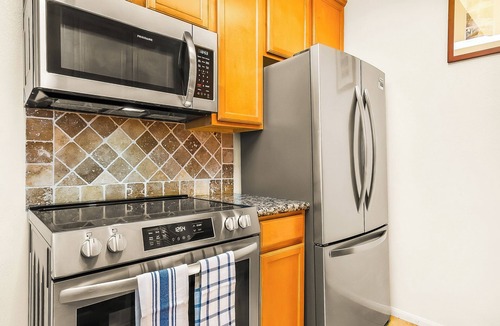 Clairemont Mesa East House | Mins To Beach! W/Pool, Gym, Assigned Parking