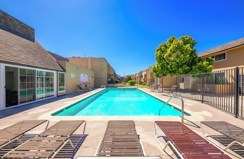 Clairemont Mesa East House | Mins To Beach! W/Pool, Gym, Assigned Parking