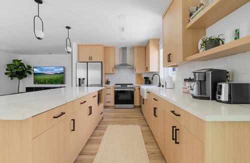 Mission Hills House | Mission Hills Retreat with Private Rooftop Deck & Panoramic City Views