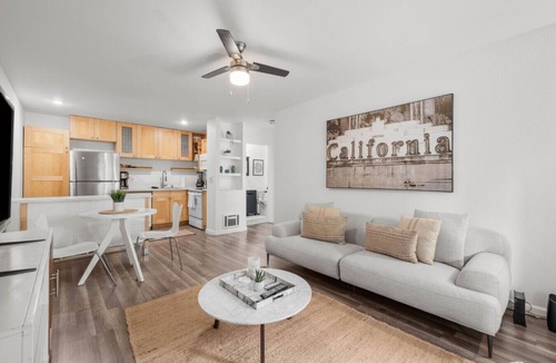 Grantville Condo | Mission Valley Retreat